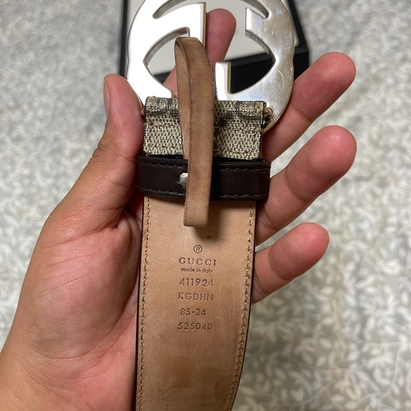 *SOLD*Men’s Gucci Belt 😍💰‼️ - Picture 5 of 7